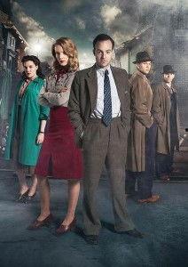 贱女孩谋杀案 第一季,校园阴影下的复仇之谜